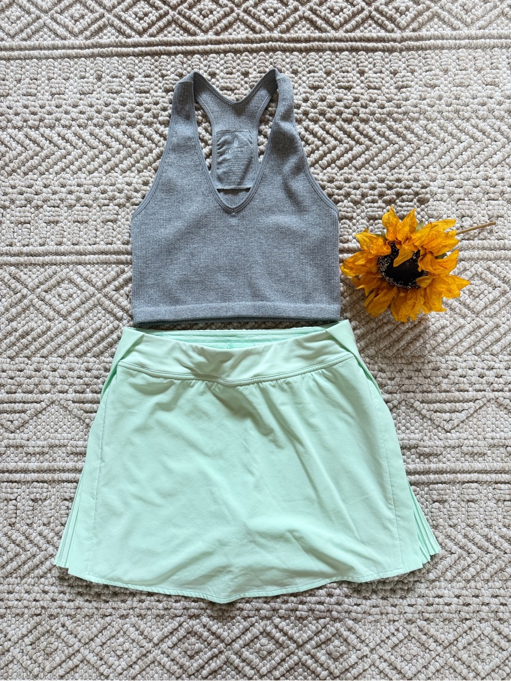 lululemon athletica mint green skirt